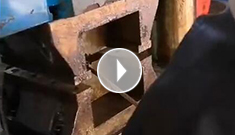 辰力公司鋼絲繩壓套機(jī)操作簡(jiǎn)單，容易上手，看美女操作的多專業(yè)